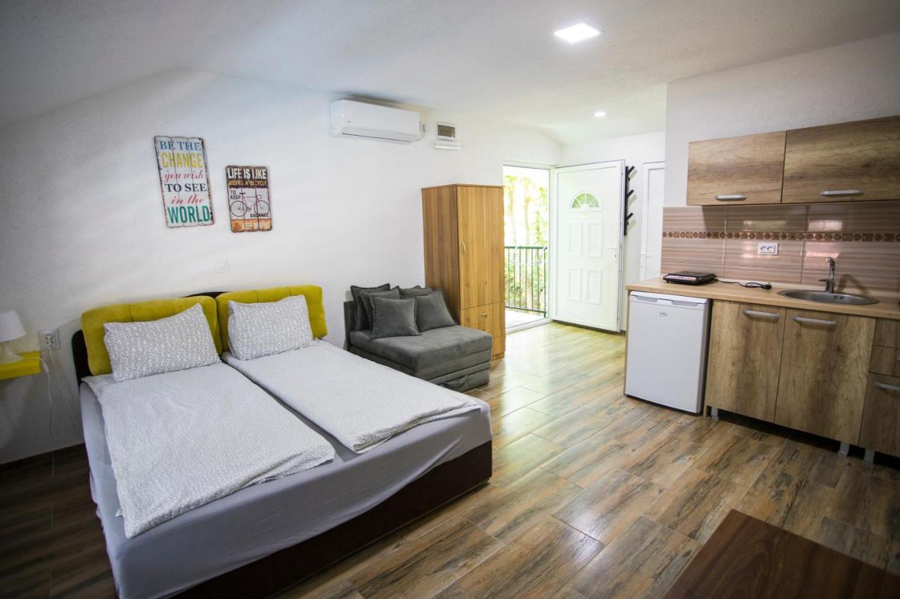 Ruma Dabnishte Apartment *